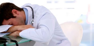 Artículo: Médico sin dormir, Peligro para el Paciente